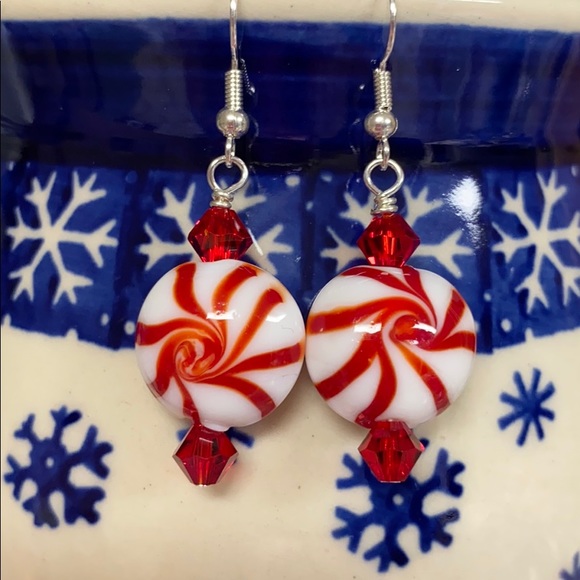 NEW   Peppermint candy lamp work  glass earrings red & white Christmas holiday - Picture 3 of 4